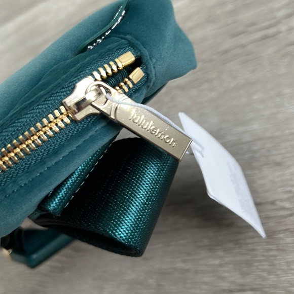 lululemon athletica Bags Velour Lululemon Everywhere Belt Bag L